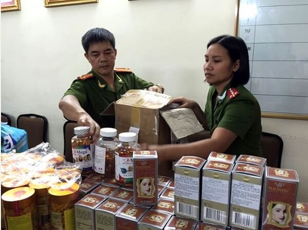 Hang-loat-mat-hang-thuc-pham-chuc-nang-gia-bi-thu-giu