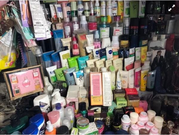 Hau-het-hang-gia-hang-nhai-khi-bi-phat-hien-chu-cac-cua-hang-khong-xuat-trinh-duoc-hoa-don-chung-tu