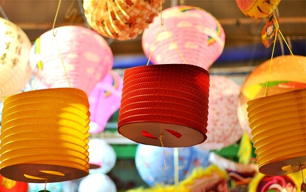 Lam-long-den-bang-giay-se-an-toan-cho-tre-nho