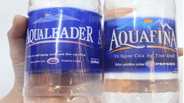Phan-biet-nuoc-khoang-Aquafina-that-gia