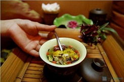 Thưởng thức tách trà cung đình Huế chất lượng tốt cho sức khỏe