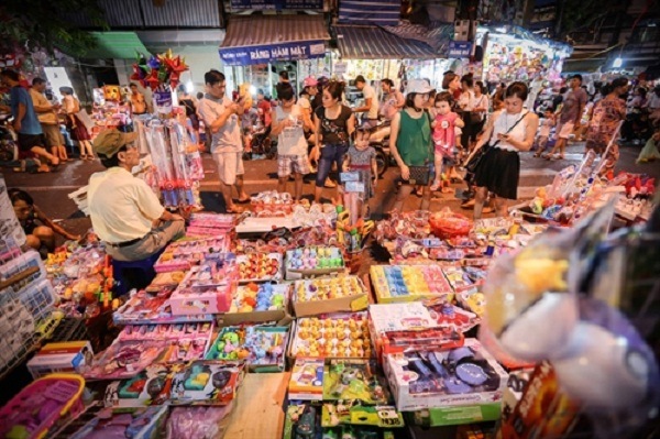 Mua đồ chơi trẻ em thế nào cho an toàn khi thị trường toàn hàng Trung Quốc Mua đồ chơi trẻ em thế nào cho an toàn khi thị trường toàn hàng Trung Quốc