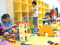 Mua do choi an toan chat luong cho tre tu 7 den 8 tuoi 