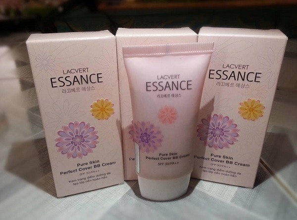 nhan-biet-esance-that-gia