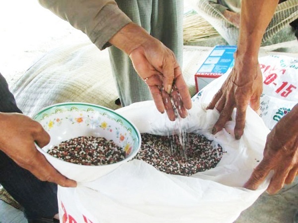 Phan-bon-gia-kem-chat-luong