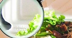 Thực phẩm bẩn gieo rắc hiểm họa bệnh tật không chừa bất cứ một ai